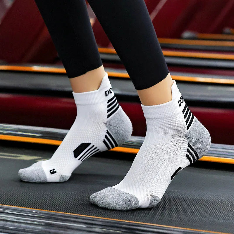 High Performance Marathon Running Sock Men Women Sports Fitness Cushioned and Nanotechnology